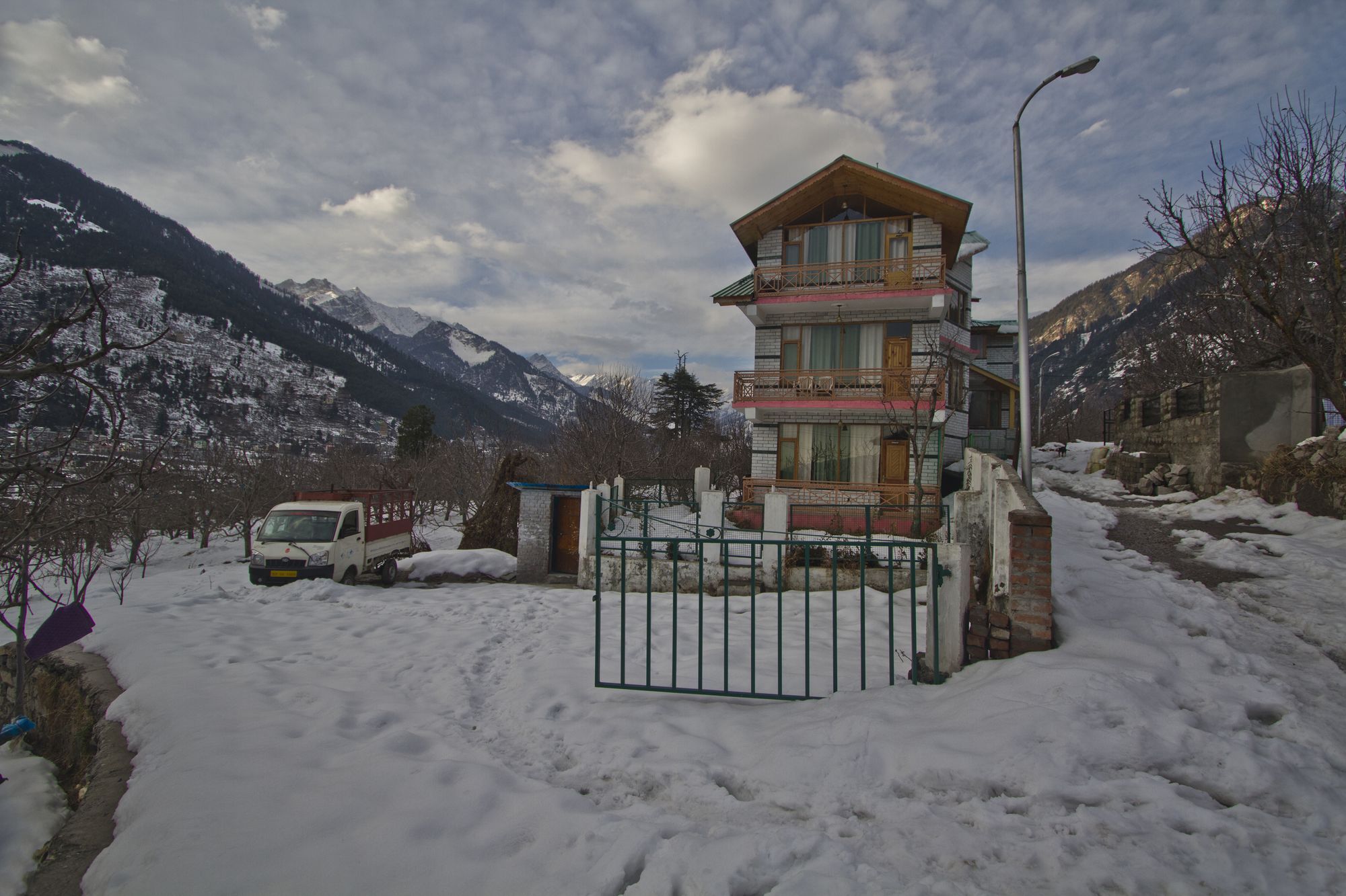 Hotel Mountain Face 마날리 외부 사진